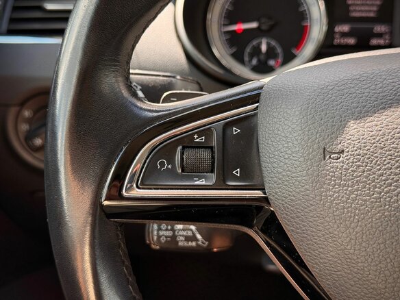 2019 Skoda Octavia III (A7) Рестайлинг, серебристый - вид 16