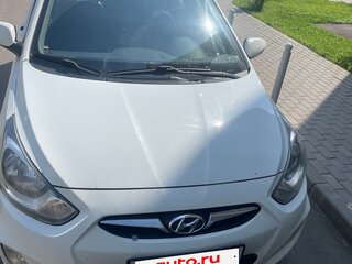 2011 Hyundai Solaris I, белый, 650000 рублей, вид 2
