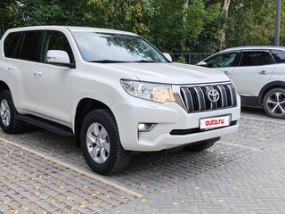2019 Toyota Land Cruiser Prado 150 Series Рестайлинг 2, белый, 3950000 рублей, вид 1