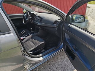 2012 Mitsubishi Lancer X Рестайлинг, серый, 750000 рублей, вид 4
