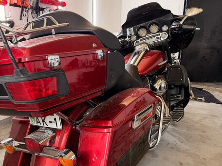 2011 Harley-Davidson Electra Glide, красный, 930000 рублей, вид 1