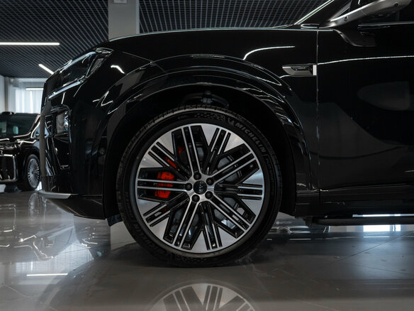 2026 Zeekr 8X 70 kWh, чёрный, 12050000 рублей - вид 29