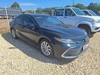 2021 Toyota Camry VIII (XV70), чёрный, 2300000 рублей, вид 3