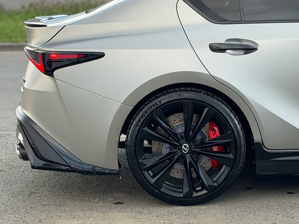 2023 Lexus IS 300 III Рестайлинг 2, серый, 7890000 рублей - вид 18