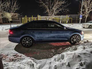 2017 Volkswagen Jetta VI Рестайлинг, синий, 1100000 рублей, вид 2