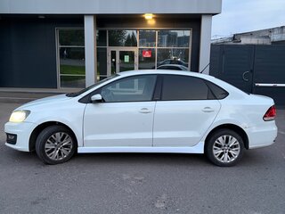 2016 Volkswagen Polo V Рестайлинг, белый, 450000 рублей, вид 5