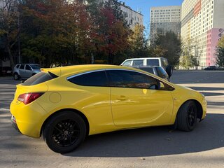 2014 Opel Astra GTC J Рестайлинг, жёлтый, 950000 рублей, вид 4