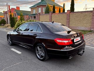 2010 Mercedes-Benz E-Класс 350 IV (W212, S212, C207), красный, 970000 рублей, вид 4