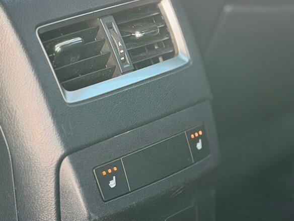 2016 Lexus RX 200t IV, чёрный, 3000000 рублей - вид 19