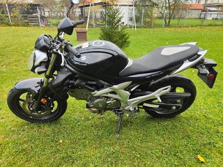 2009 Suzuki SFV 650 Gladius, чёрный, 430000 рублей, вид 2
