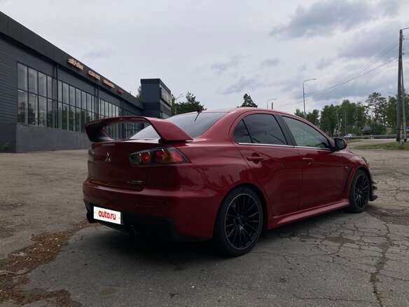 2011 Mitsubishi Lancer Evolution X, красный, 2800000 рублей - вид 6