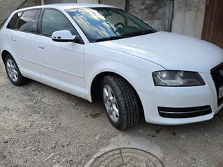 2012 Audi A3 II (8P) Рестайлинг 2, белый, 999999 рублей, вид 3