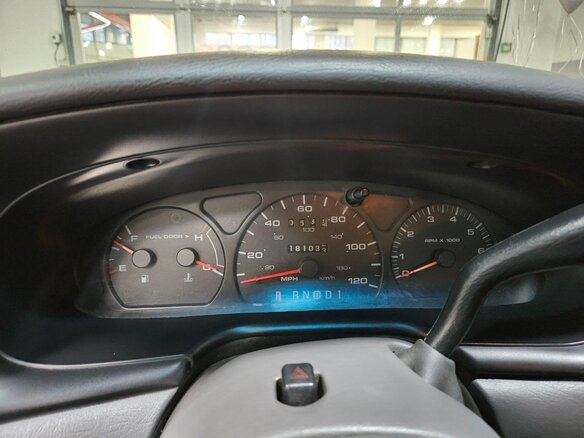 2001 Ford Taurus IV, серебристый, 550000 рублей - вид 8