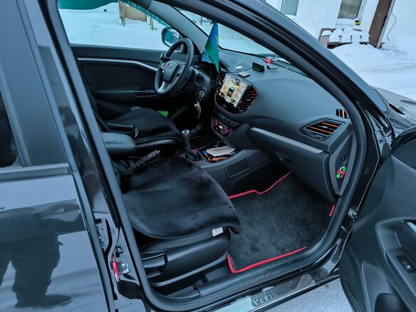 2018 Lada (ВАЗ) Vesta I, чёрный, 940000 рублей - вид 5