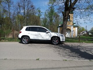 2010 Volkswagen Tiguan I, белый, 1630000 рублей, вид 2