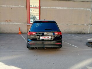 2018 Volkswagen Tiguan II, чёрный, 1990000 рублей, вид 3