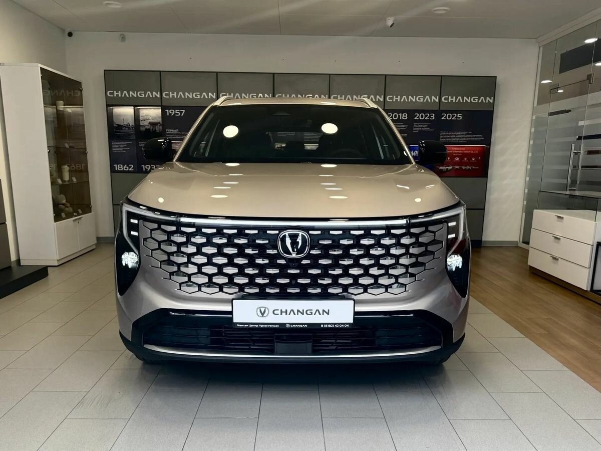 Открыть фотографии: Changan UNI-S I Рестайлинг
