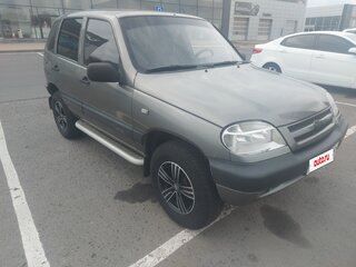 2005 Chevrolet Niva I, серый, 450000 рублей, вид 2