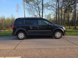 2012 Volkswagen Touran I Рестайлинг 2, чёрный, 1000000 рублей, вид 3
