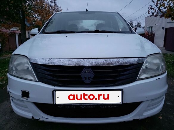 2013 Renault Logan I Рестайлинг, белый, 320000 рублей