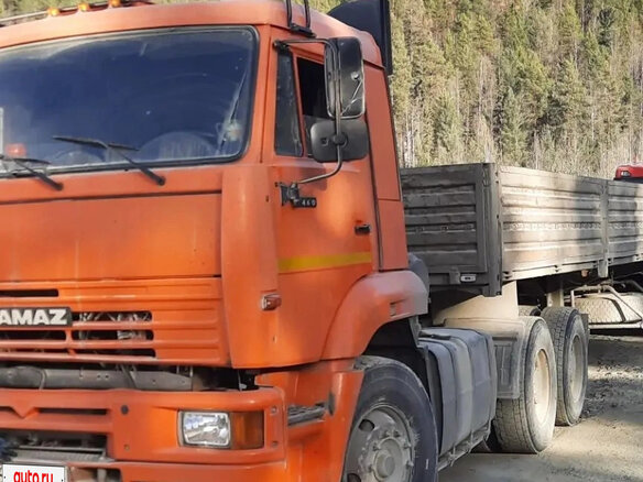 2012 КамАЗ 6460, оранжевый, 1600000 рублей