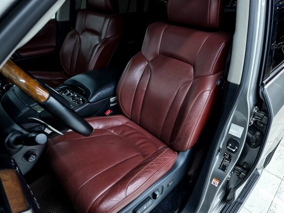 2016 Lexus LX 450d III Рестайлинг 2, серый, 5700000 рублей - вид 14