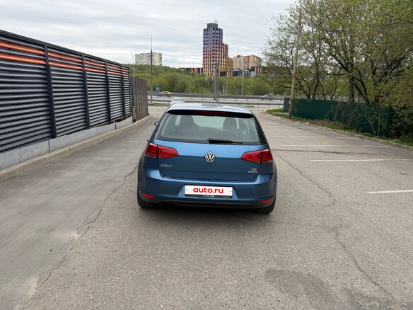2013 Volkswagen Golf VII, голубой, 1290000 рублей - вид 4