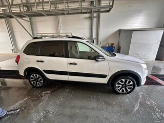 2024 Lada (ВАЗ) Granta Cross I Рестайлинг, белый, 960000 рублей, вид 2