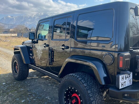 2016 Jeep Wrangler III (JK), чёрный, 3500000 рублей - вид 5