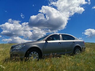 2011 Skoda Octavia II (A5) Рестайлинг, серый, 750000 рублей, вид 1