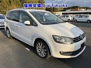 2012 Volkswagen Sharan II, белый, 850000 рублей, вид 1