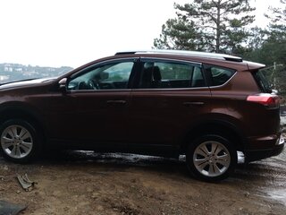 2017 Toyota RAV4 IV (XA40) Рестайлинг, коричневый, 1650000 рублей, вид 3