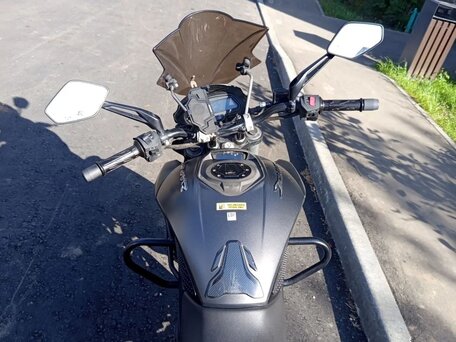 2020 Bajaj Dominar 400, чёрный, 380000 рублей, вид 3