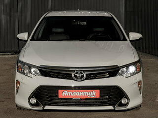 2017 Toyota Camry VII (XV50) Рестайлинг 2, белый, 2190000 рублей, вид 2