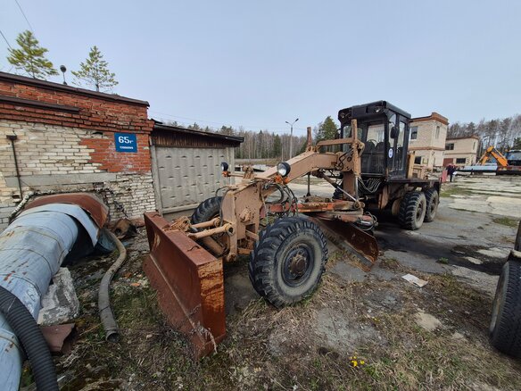 1997 ЧСДМ Автогрейдеры, жёлтый, 440000 рублей - вид 3