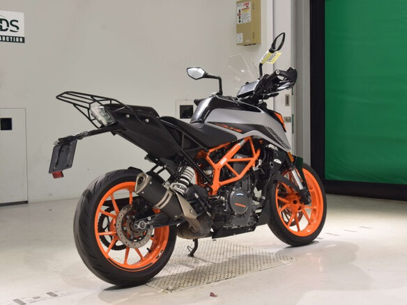2021 KTM 390 Duke, чёрный, 460000 рублей - вид 4