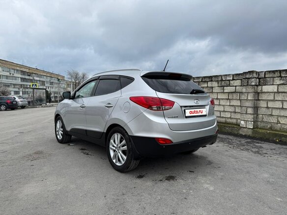 2013 Hyundai ix35 I, серый, 1580000 рублей - вид 3