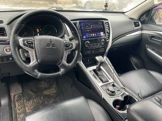 2020 Mitsubishi Pajero Sport III, серый, 3550000 рублей, вид 4