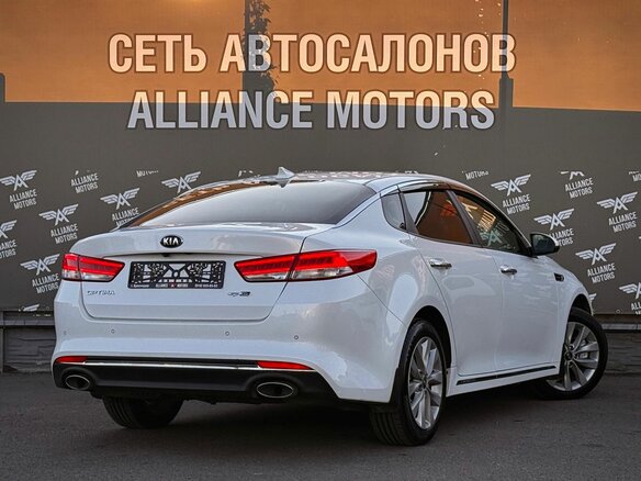 2018 Kia Optima IV Рестайлинг, белый, 1499000 рублей - вид 7