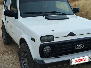 2014 Lada (ВАЗ) 2121 (4x4) I Рестайлинг, белый, 250000 рублей, вид 3