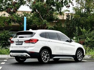 2022 BMW X1 Long 20Li sDrive II (F48) Рестайлинг, белый, 2290200 рублей, вид 3