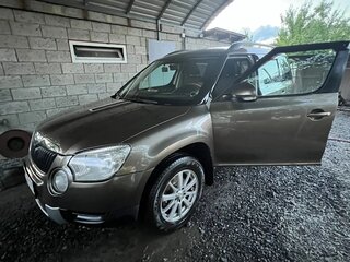 2011 Skoda Yeti I, коричневый, 650000 рублей, вид 3