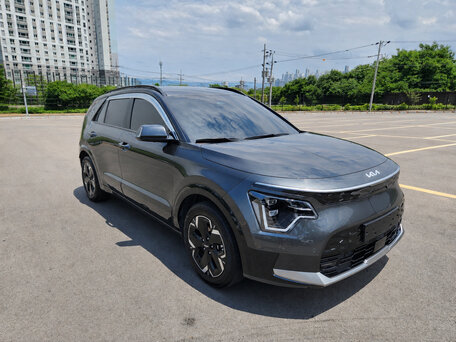 2023 Kia Niro II, серый, 2230000 рублей, вид 3
