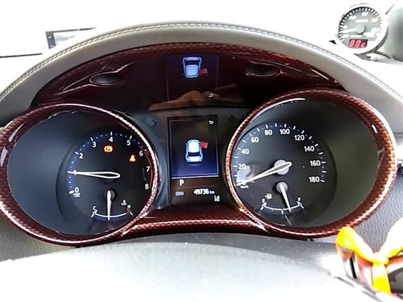 2019 Toyota C-HR I Рестайлинг, белый, 2450000 рублей - вид 34