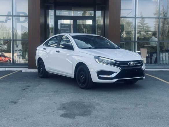 2026 Lada (ВАЗ) Vesta I Рестайлинг (NG), белый - вид 2