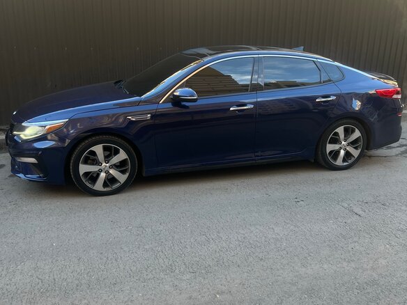 2019 Kia Optima IV Рестайлинг, синий, 900000 рублей - вид 5