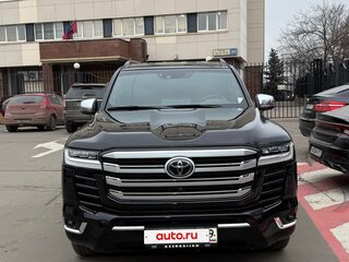 2022 Toyota Land Cruiser 300 Series, чёрный, 8700000 рублей, вид 2