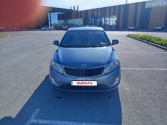 2014 Kia Rio 6-speed III, голубой, 490000 рублей