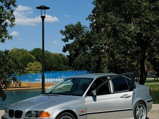 2001 BMW 3 серии 320i IV (E46), серебристый, 920000 рублей, вид 3