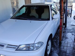 2001 Toyota Carina VII (T210), белый, 430000 рублей, вид 2
